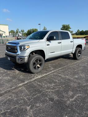 Gray 2018 Toyota Tundra SR