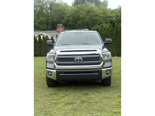 2014 Toyota Tundra SR5