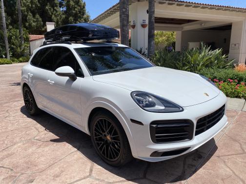 Photo 1 of 26 of 2019 Porsche Cayenne Base
