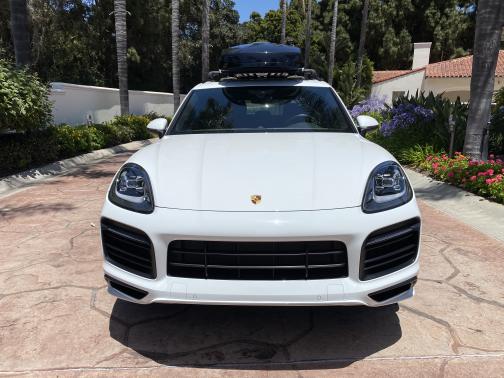 Photo 4 of 26 of 2019 Porsche Cayenne Base