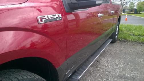 Red 2016 Ford F-150 XLT