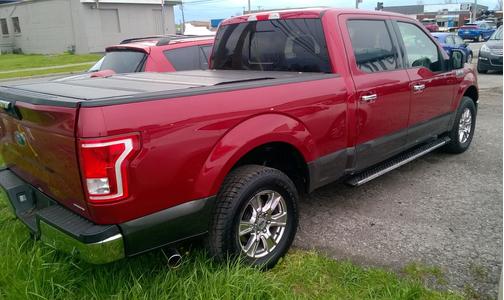 Red 2016 Ford F-150 XLT
