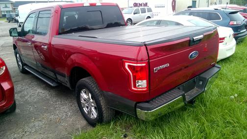 Red 2016 Ford F-150 XLT