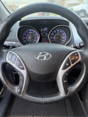2012 Hyundai ELANTRA Limited