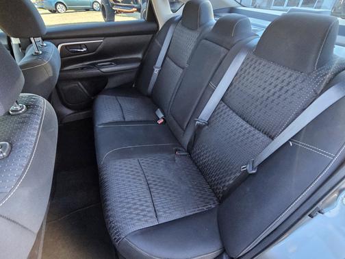 2016 Nissan Altima 2.5 SV