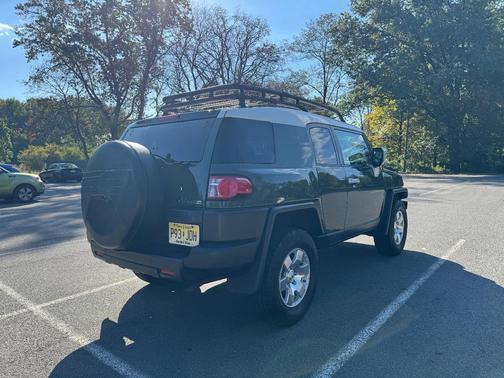 Green 2010 Toyota FJ Cruiser Base
