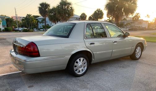 Gold 2004 Mercury Grand Marquis LS