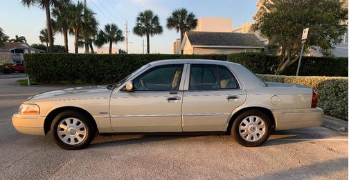 Gold 2004 Mercury Grand Marquis LS