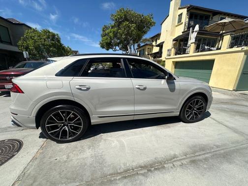 Beige 2023 Audi SQ8 4.0T Premium Plus