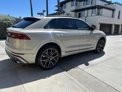 Beige 2023 Audi SQ8 4.0T Premium Plus