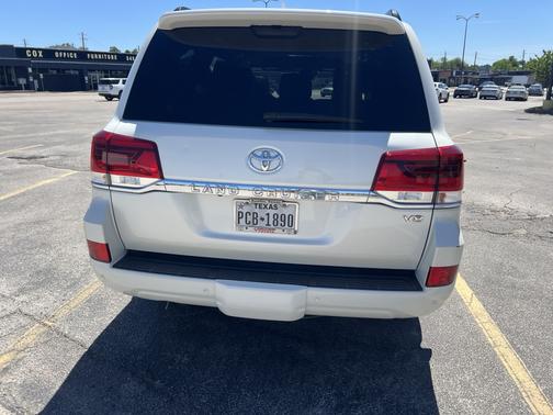 2021 Toyota Land Cruiser Base