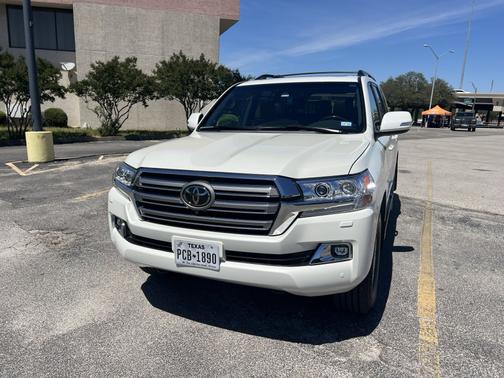 2021 Toyota Land Cruiser Base