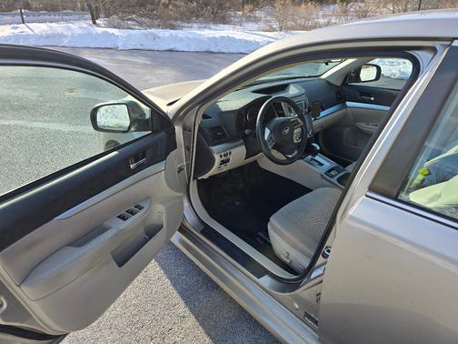 2014 Subaru Legacy 2.5i Premium