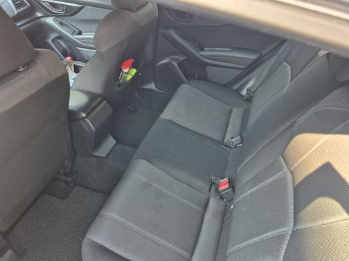 2018 Subaru Impreza 2.0i