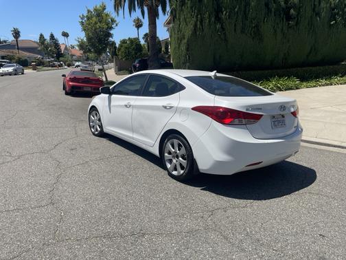 White 2013 Hyundai ELANTRA Limited