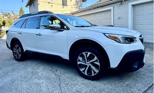 White 2022 Subaru Outback Touring XT