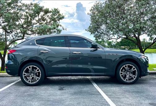 2017 Maserati Levante Base