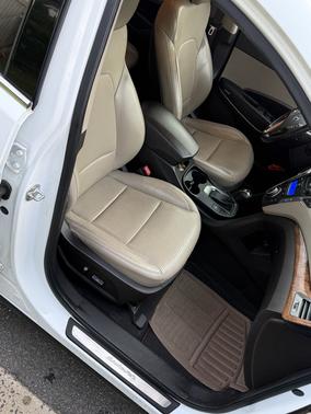 White 2013 Hyundai SANTA FE Sport
