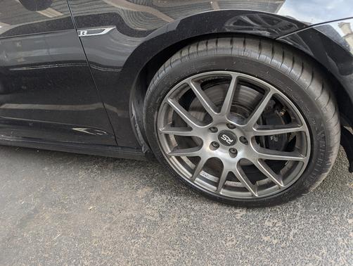 2016 Volkswagen Golf R 4-Door