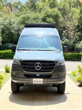 Photo 5 of 6 of 2020 Mercedes-Benz Sprinter 2500 Standard Roof