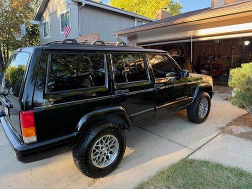 1999 Jeep Cherokee SE 4WD