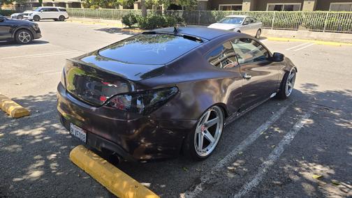 2011 Hyundai Genesis Coupe 2.0T