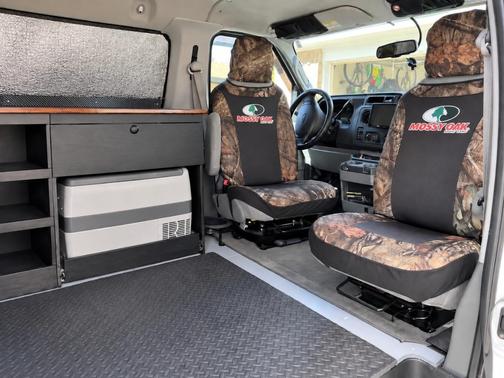 White 2014 Ford E350 Super Duty XLT