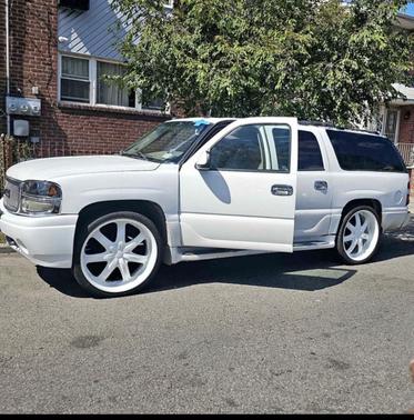 2004 GMC Yukon XL Denali