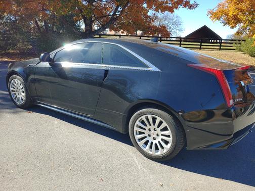 2011 Cadillac CTS Premium