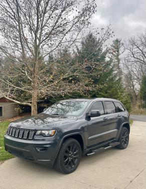 2017 Jeep Grand Cherokee Altitude