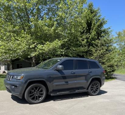 2017 Jeep Grand Cherokee Altitude