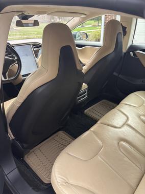 2015 Tesla Model S 85D
