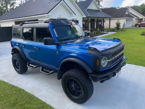 2022 Ford Bronco Black Diamond Advanced