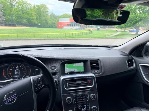 Black 2015 Volvo V60 T5 Premier