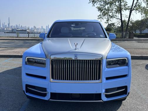 2023 Rolls-Royce Cullinan Base