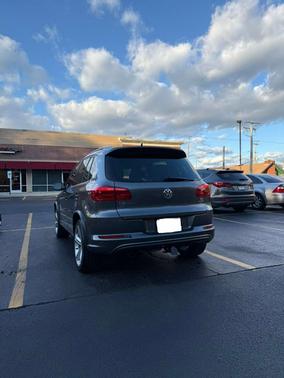 2016 Volkswagen Tiguan R-Line