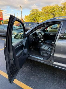 2016 Volkswagen Tiguan R-Line