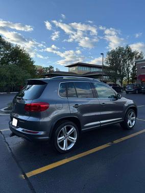 2016 Volkswagen Tiguan R-Line