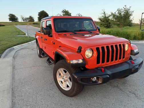 2020 Jeep Gladiator Sport S