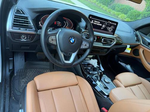 White 2022 BMW X3 xDrive30i