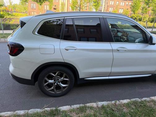 White 2022 BMW X3 xDrive30i