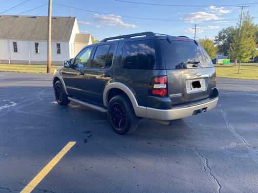 2010 Ford Explorer Eddie Bauer