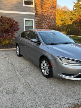 2017 Chrysler 200 Limited