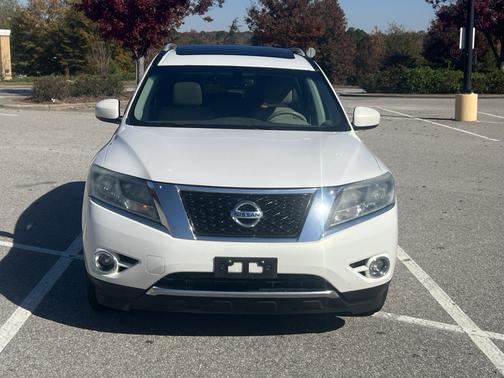 2014 Nissan Pathfinder SL