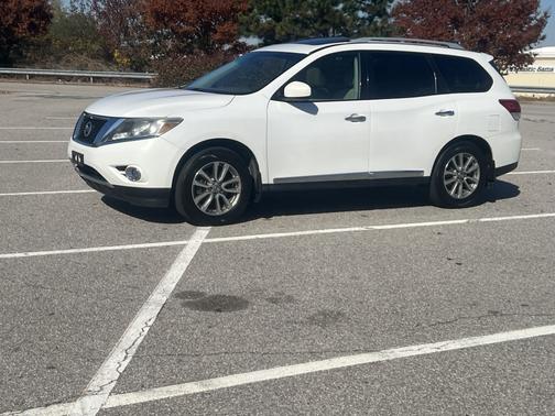 2014 Nissan Pathfinder SL