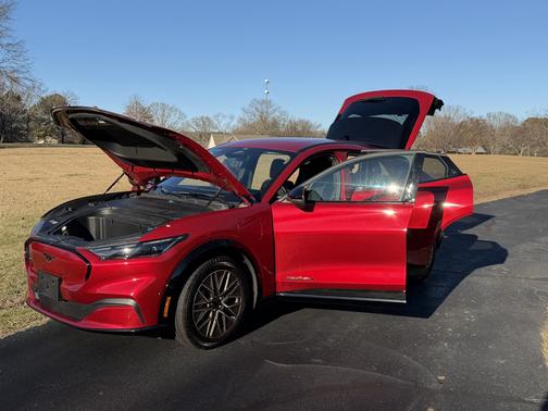 2024 Ford Mustang Mach-E Premium