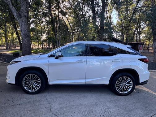 White 2021 Lexus RX 450h Base