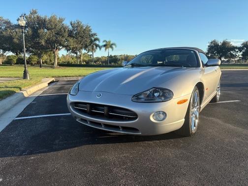 2006 Jaguar XK8 Base