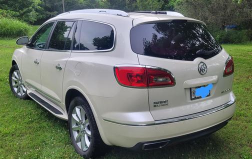 White 2014 Buick Enclave Premium