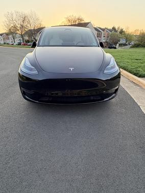 Black 2023 Tesla Model Y Long Range